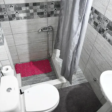 Thess Central 2br & Balconies *